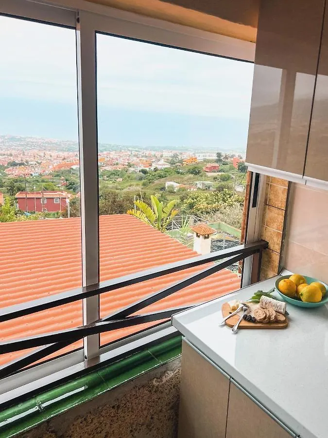 Hébergement de vacances Sun-Soaked Apt W Patio, Balcony & Garden - Aguilas La Orotava Espagne