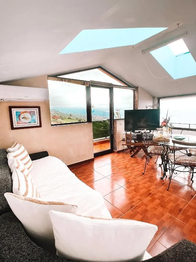 Sun-Soaked Apt W Patio, Balcony & Garden - Aguilas La Orotava