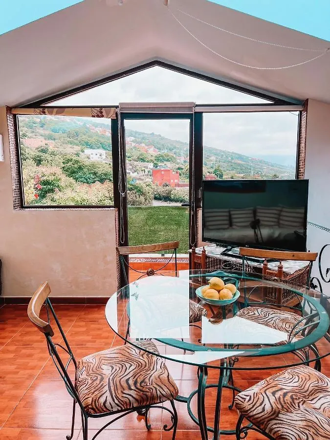 Sun-Soaked Apt W Patio, Balcony & Garden - Aguilas La Orotava