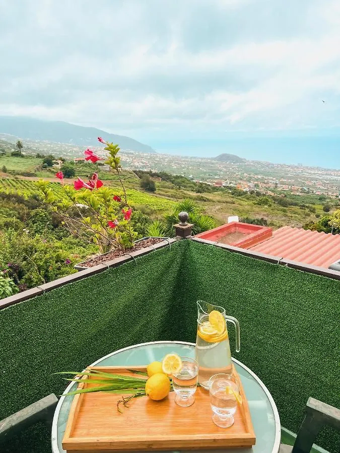 Sun-Soaked Apt W Patio, Balcony & Garden - Aguilas La Orotava Espagne