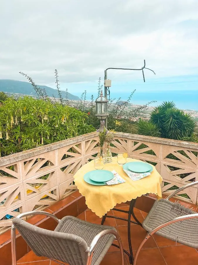 Sun-Soaked Apt W Patio, Balcony & Garden - Aguilas La Orotava Espagne